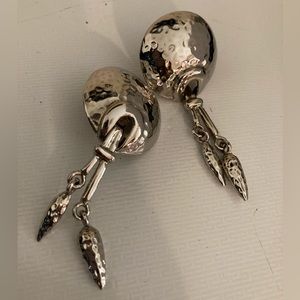 Amazing Silvertone vintage clip on Horshoe crab reminiscent earrings